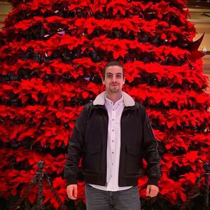 Meet your Posher, Fadi r